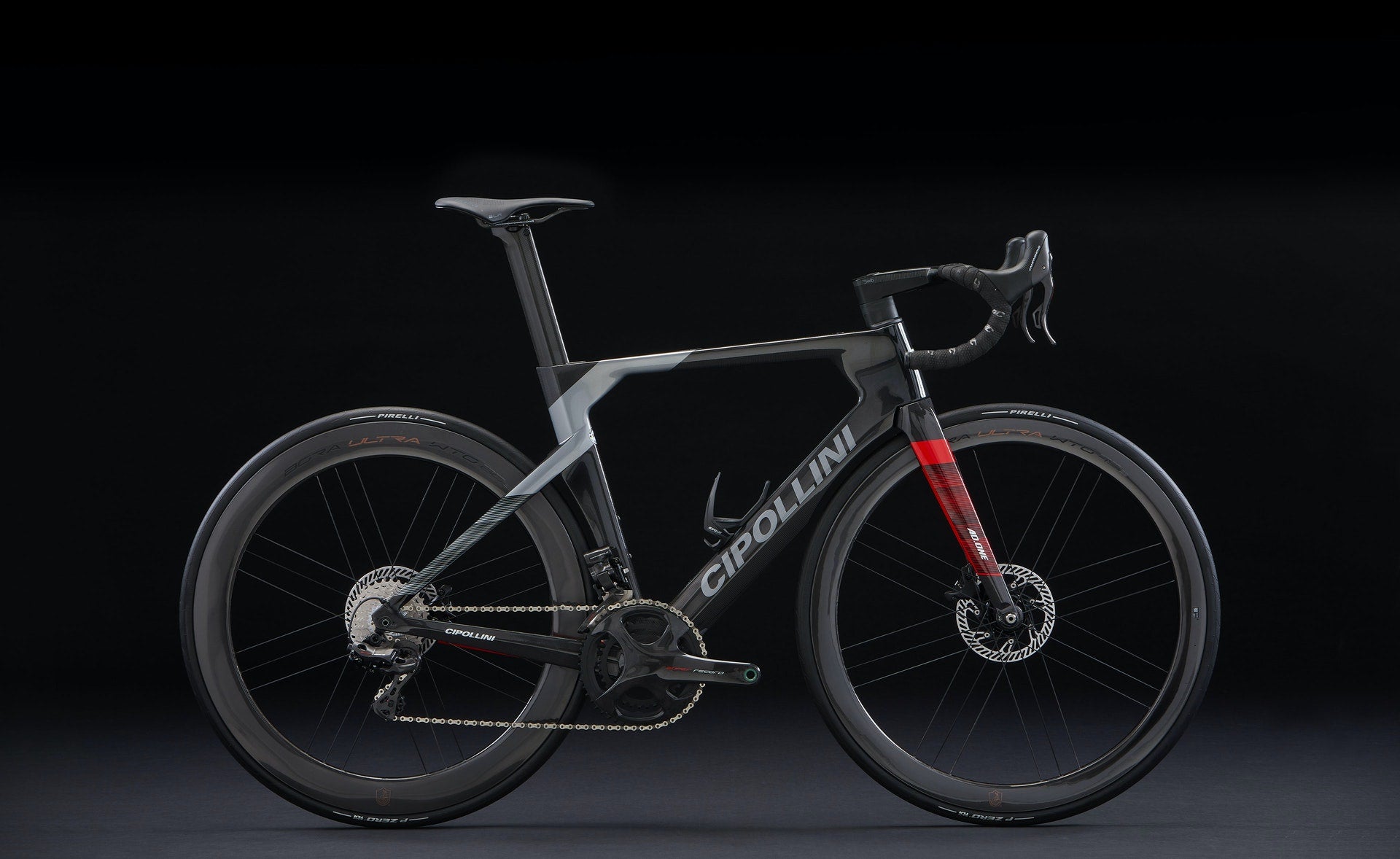 意大利 Cipollini 推出全新旗艦公路車：RB1K AD.ONE 氣動改寫歷史