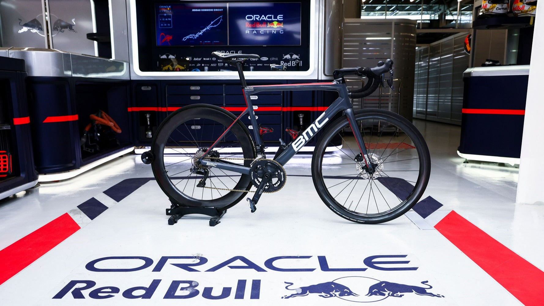 夢幻聯動！ BMC 與紅牛車隊成為官方合作夥伴
